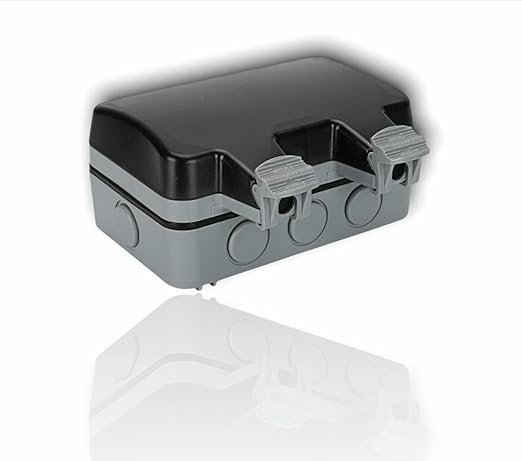 Industrial Waterproof Double Socket with USB Ports – IP66 Outdoor Power Unit