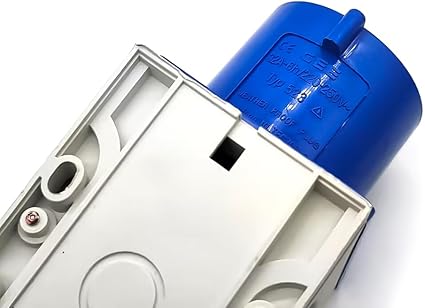 3-Pin 32A Wall-Mount Male Industrial Plug – IP44 Rated | Fixed Splash-Proof Power Inlet