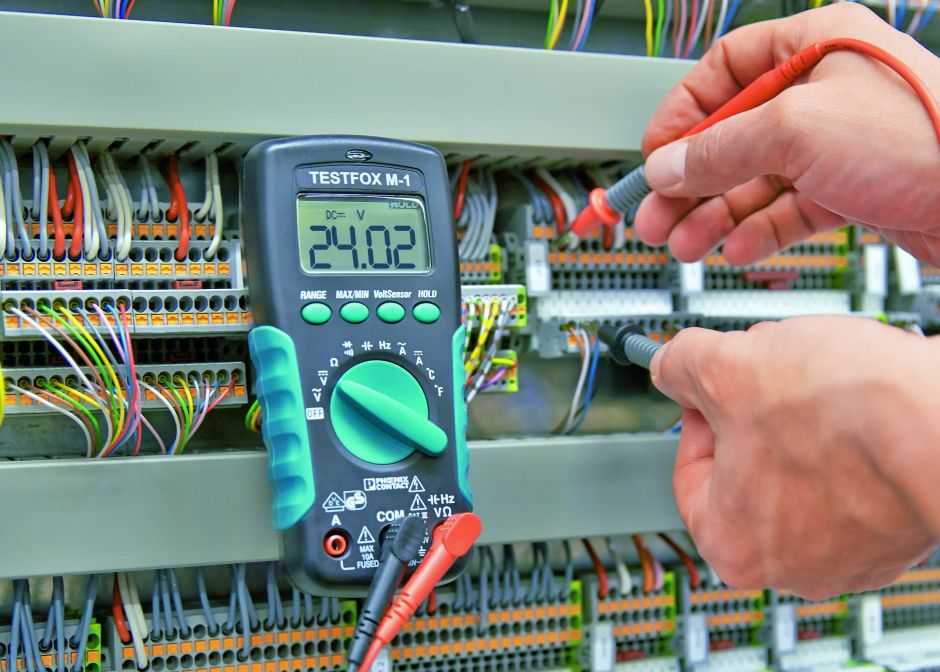 TESTFOX M-1 Digital Multimeter – AC/DC Voltage, Current, Resistance, Frequency, Temperature CAT III 600 V Phoenix Contact (1212209)