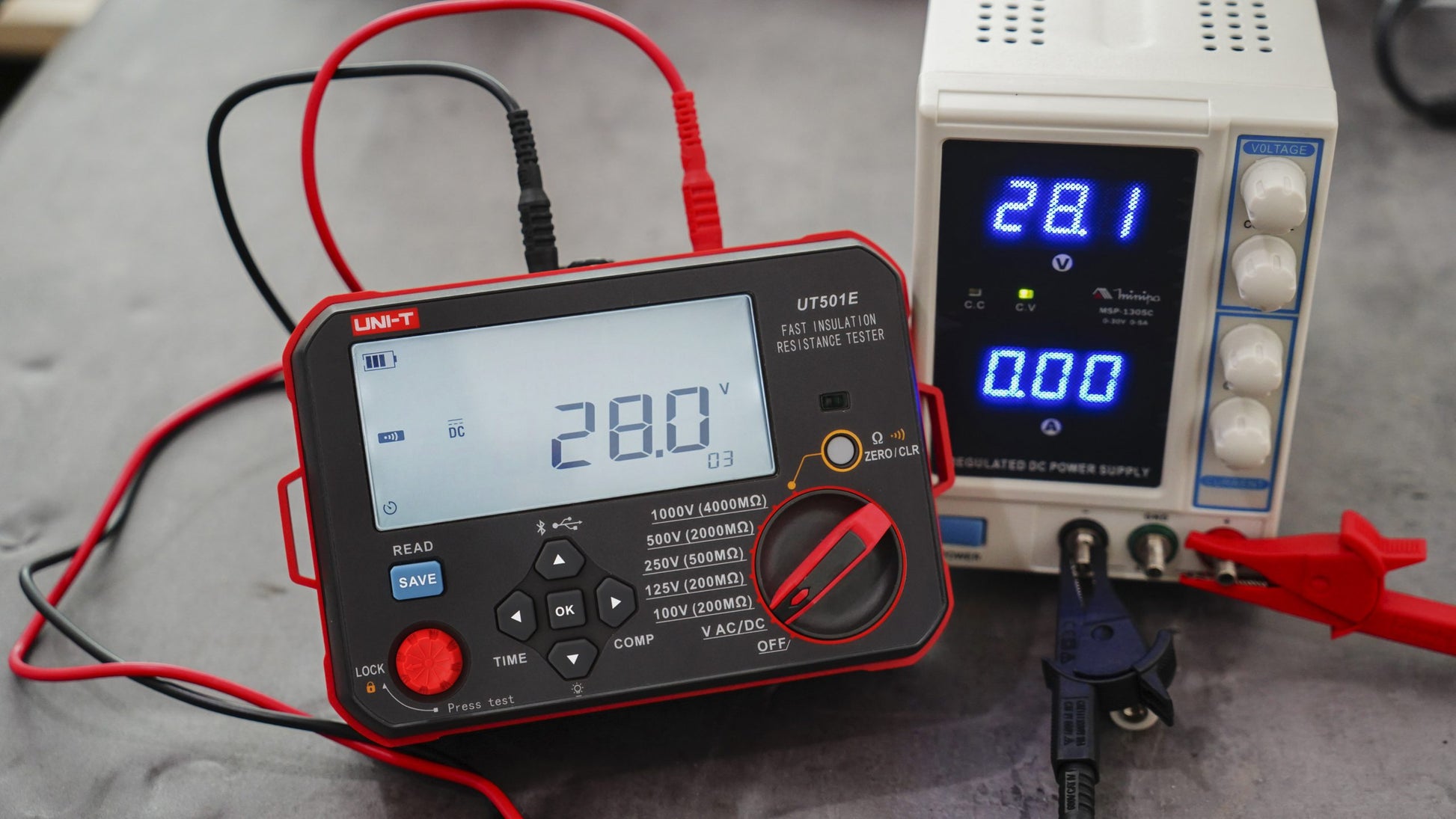 UNI-T UT501E Fast Insulation Tester
