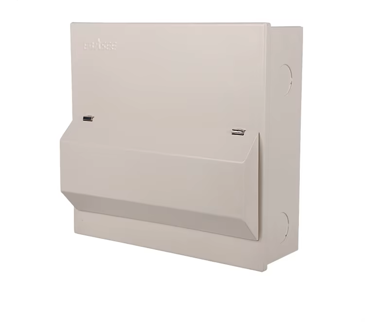 UNO 6 Way Single Phase Metal Distribution Board with Steel Lid – Complete with 2P 100A Disconnect Switch & 8 UNO 1P MCBs