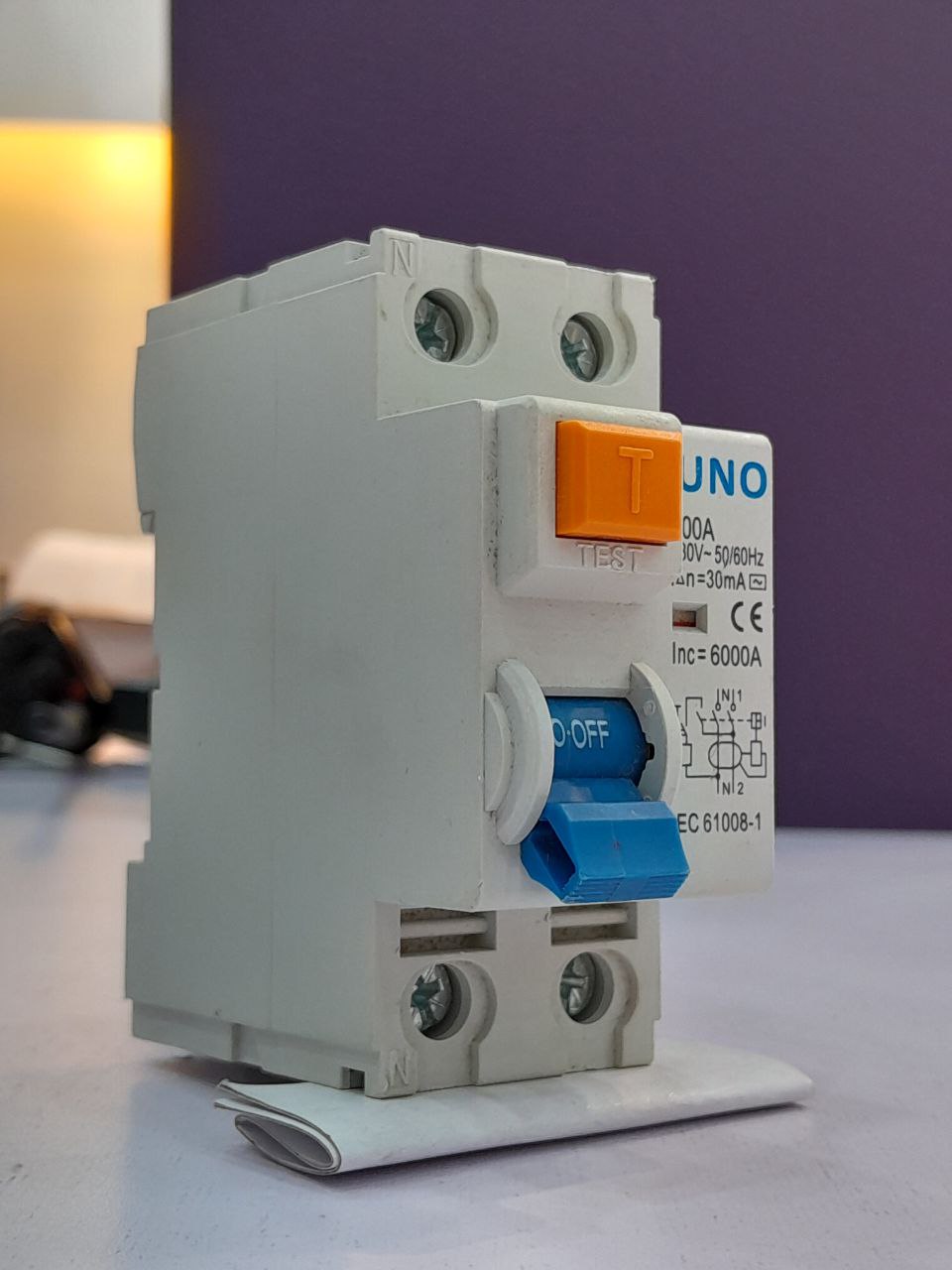 UNO 2-Pole RCCB 300A 30mA AC Type 230/400V 50/60Hz DIN-Rail IEC/EN 61008 Compliant