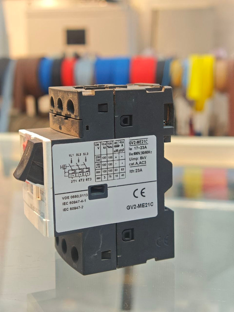 UNO Motor Circuit Breaker GV2 3P 1–1.6A Thermal Magnetic Screw Clamp