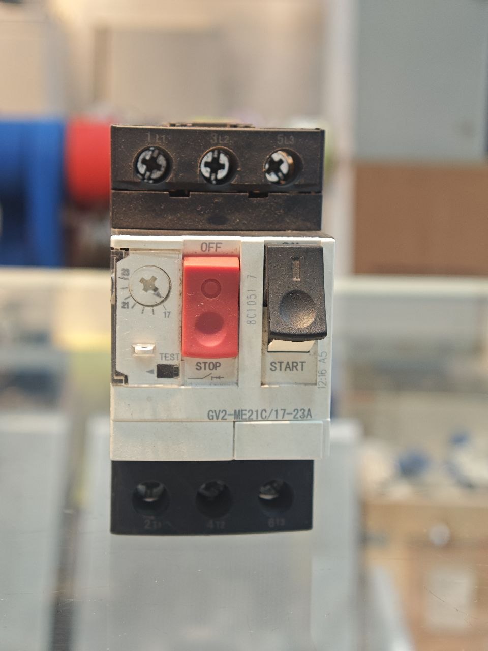 UNO Motor Circuit Breaker TeSys GV2 3P 17–23A Thermal Magnetic Screw Clamp Terminals