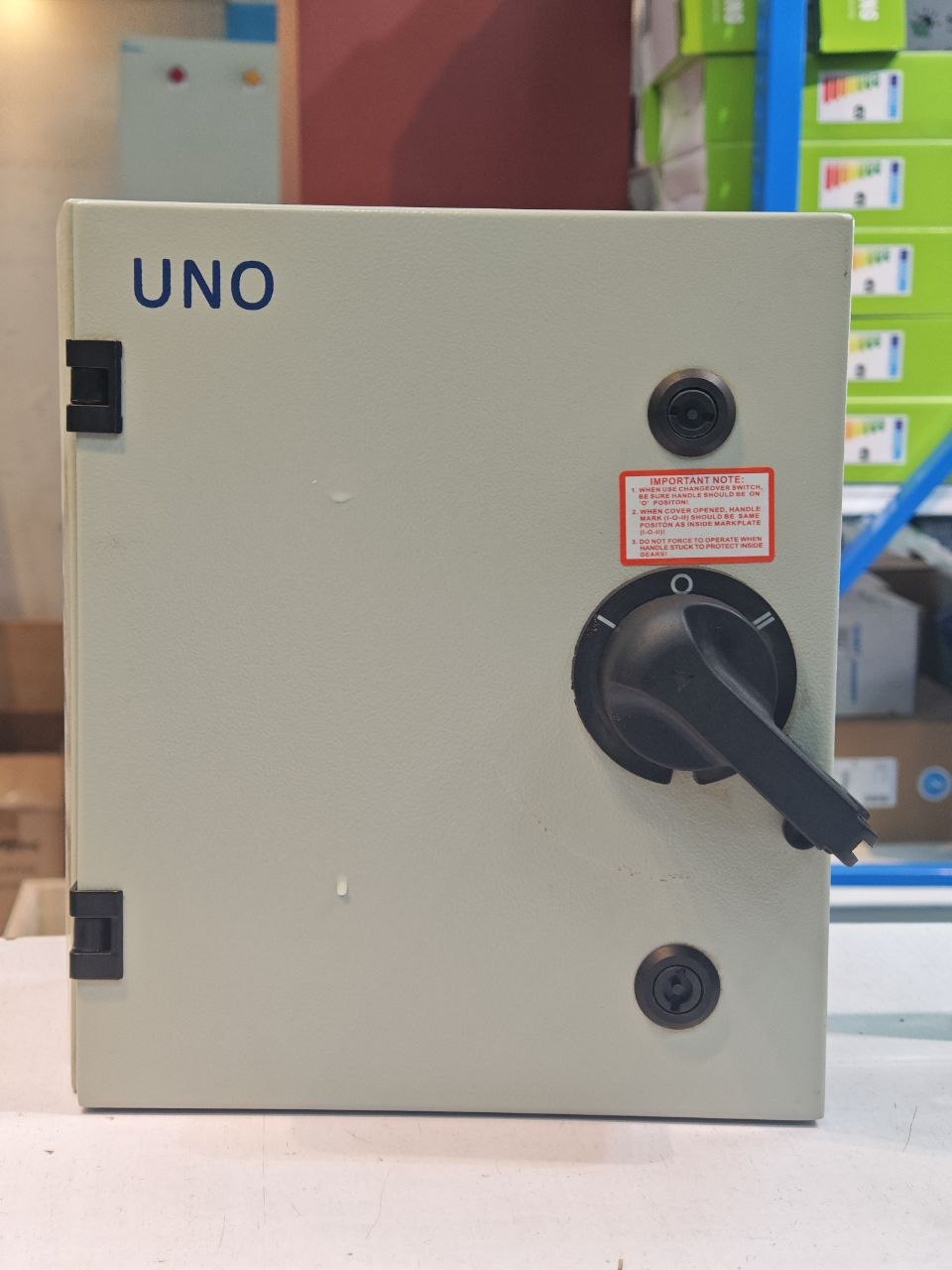 UNO 63A Manual Changeover Selector Switch Dual/Phase Power Transfer 240/415V IS/IEC 60947-3