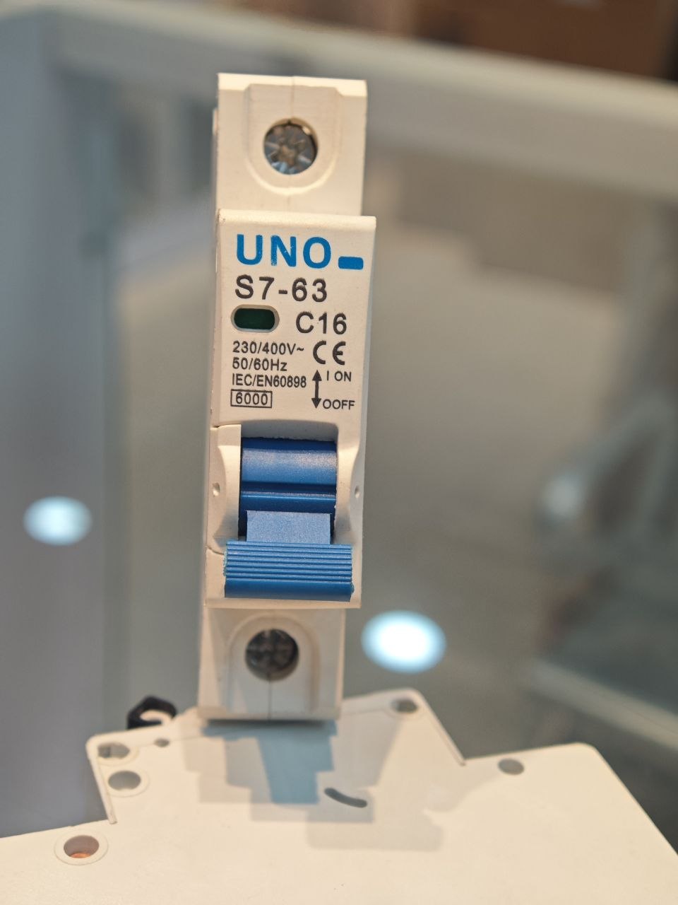 UNO 1-Pole 10A C-Curve Miniature Circuit Breaker (MCB) 6kA Single-Phase DIN-Rail