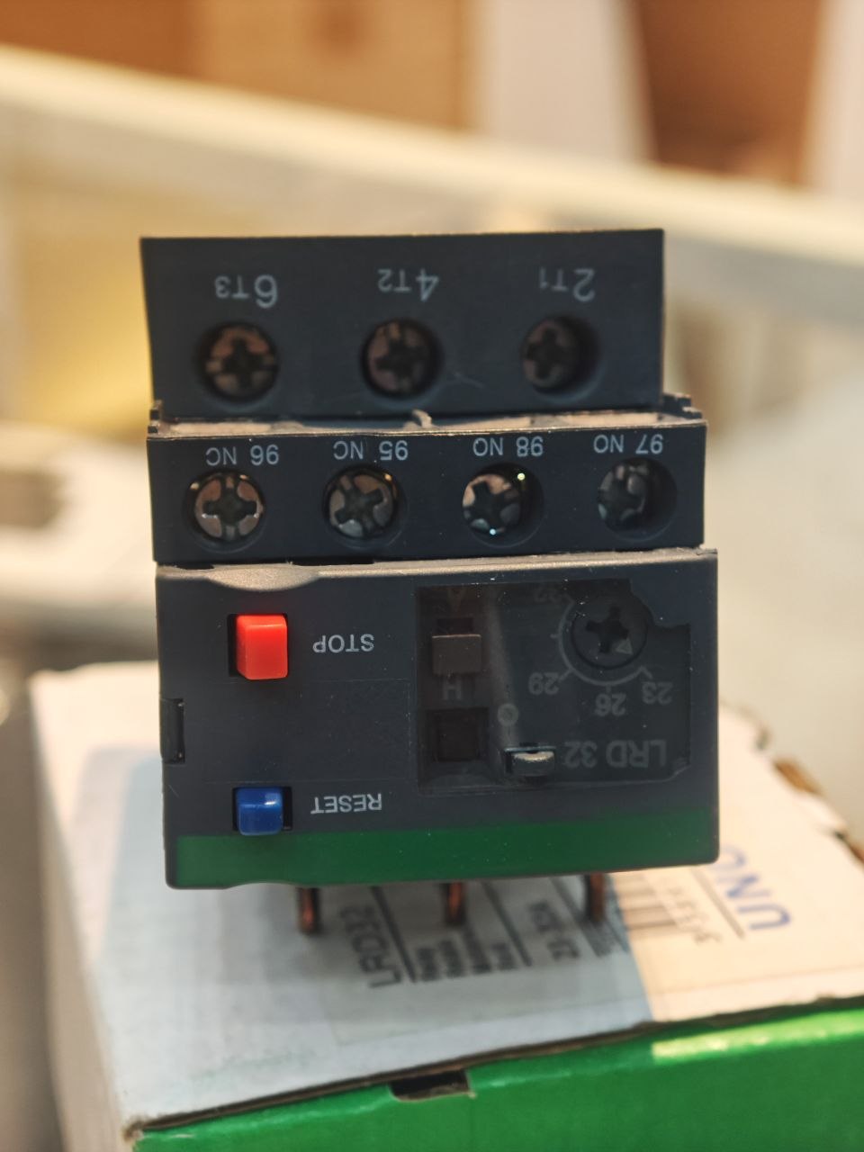 UNO Thermal Overload Relay 1–1.6A for Three-Phase Motor Protection