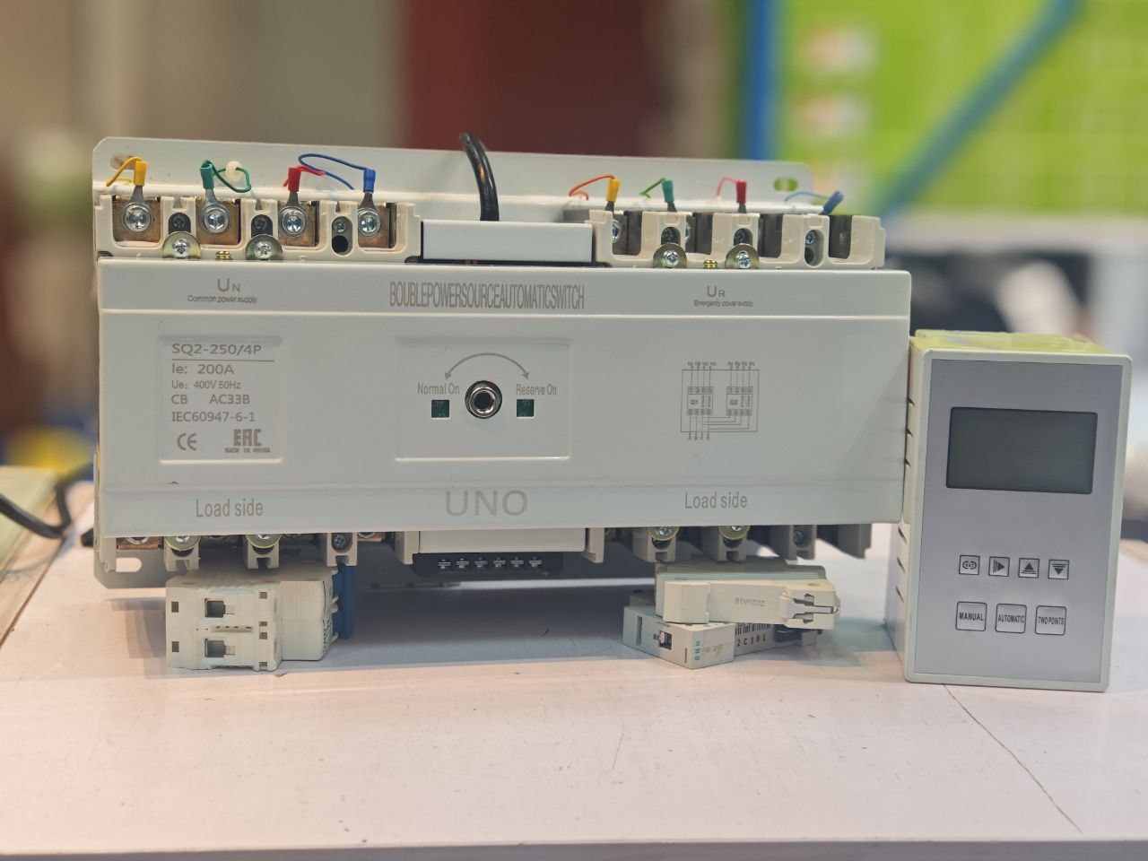 UNO Automatic Transfer Switch (ATS) 125A 4-Pole with Controller for Mains-Generator Changeover
