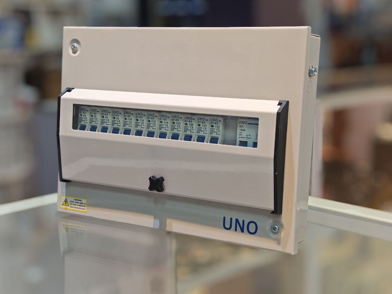 UNO 12-Way Single Phase Consumer Unit Distribution Board | 100A Isolator | Pre-fitted MCBs | Metal Enclosure